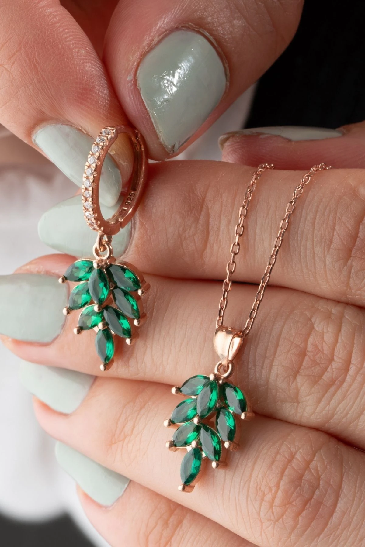 Gümüş Zümrüt Yeşili Kolye Küpe Takı Seti