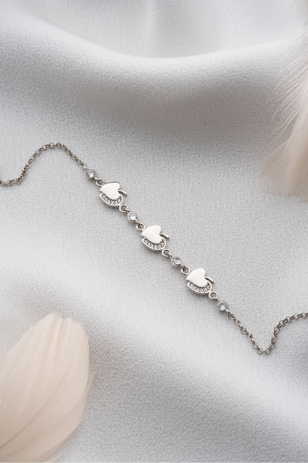 Gümüş Yarım Kalp Elma Bileklik