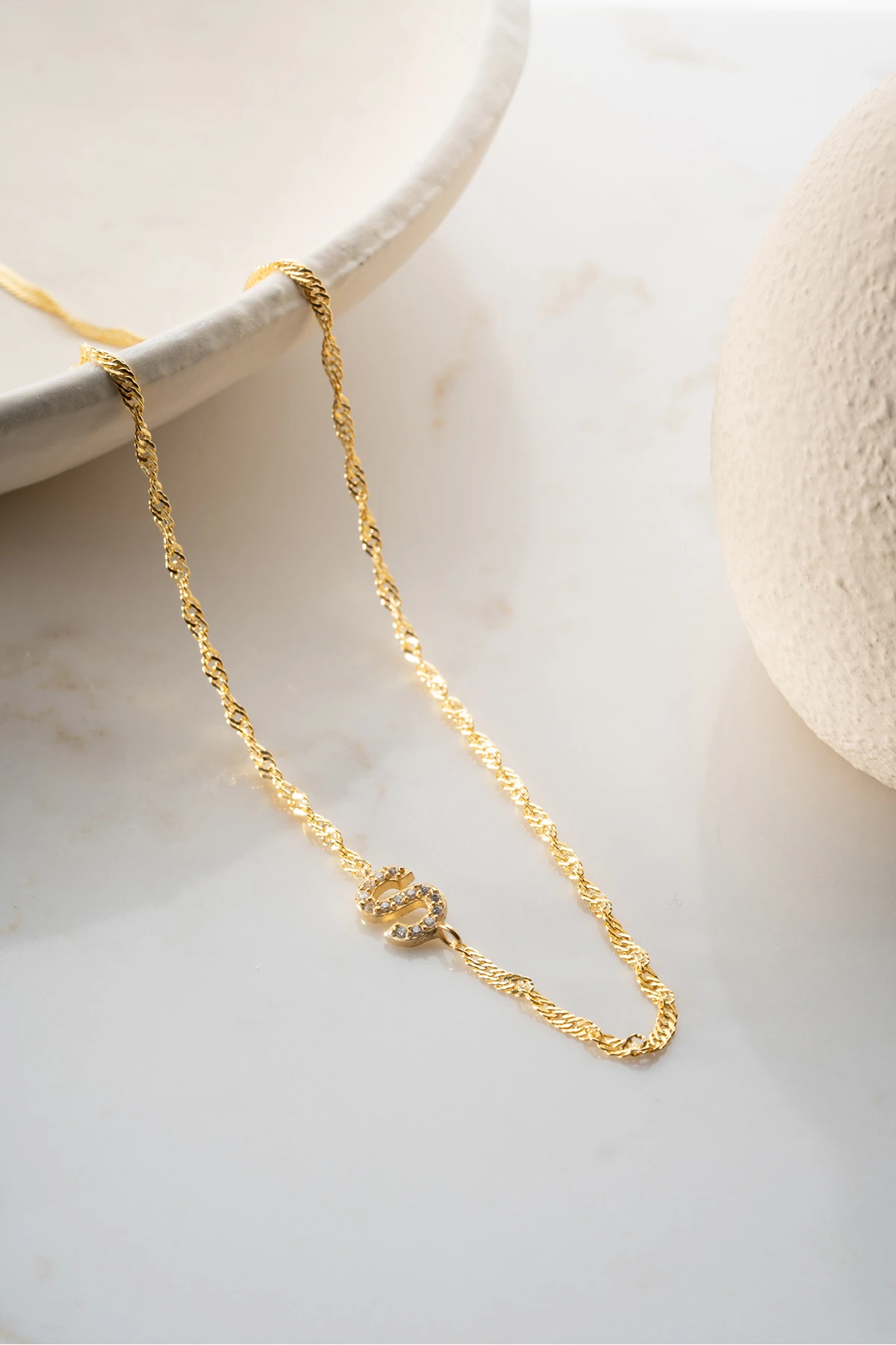 Gümüş Işıklı Kutuda Singapur Zincir Harf Kolye