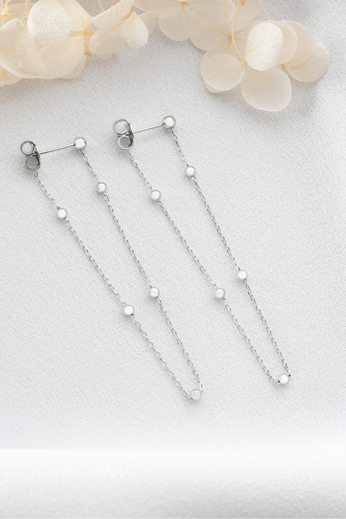 Gümüş Zincirli Toplu Küpe