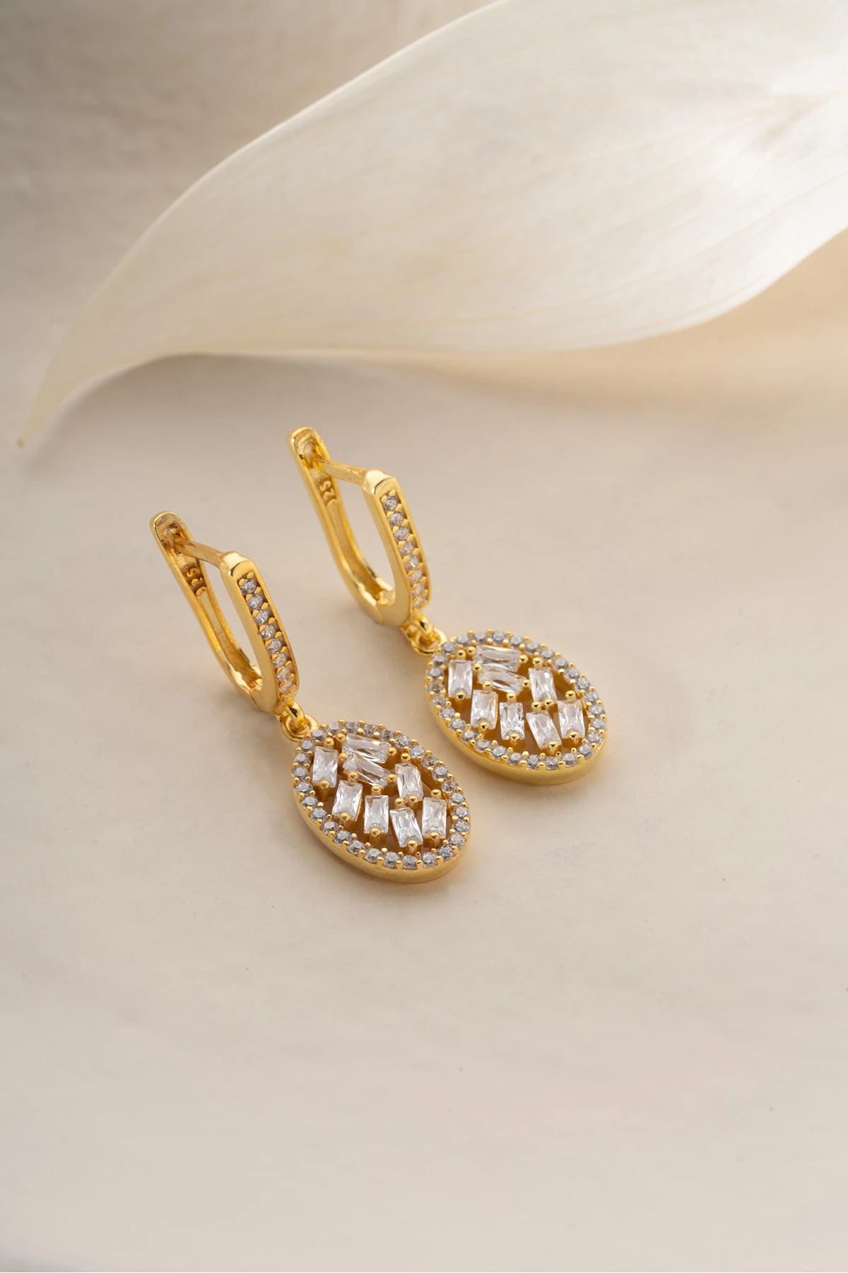 Gümüş Baget Taşlı Küpe