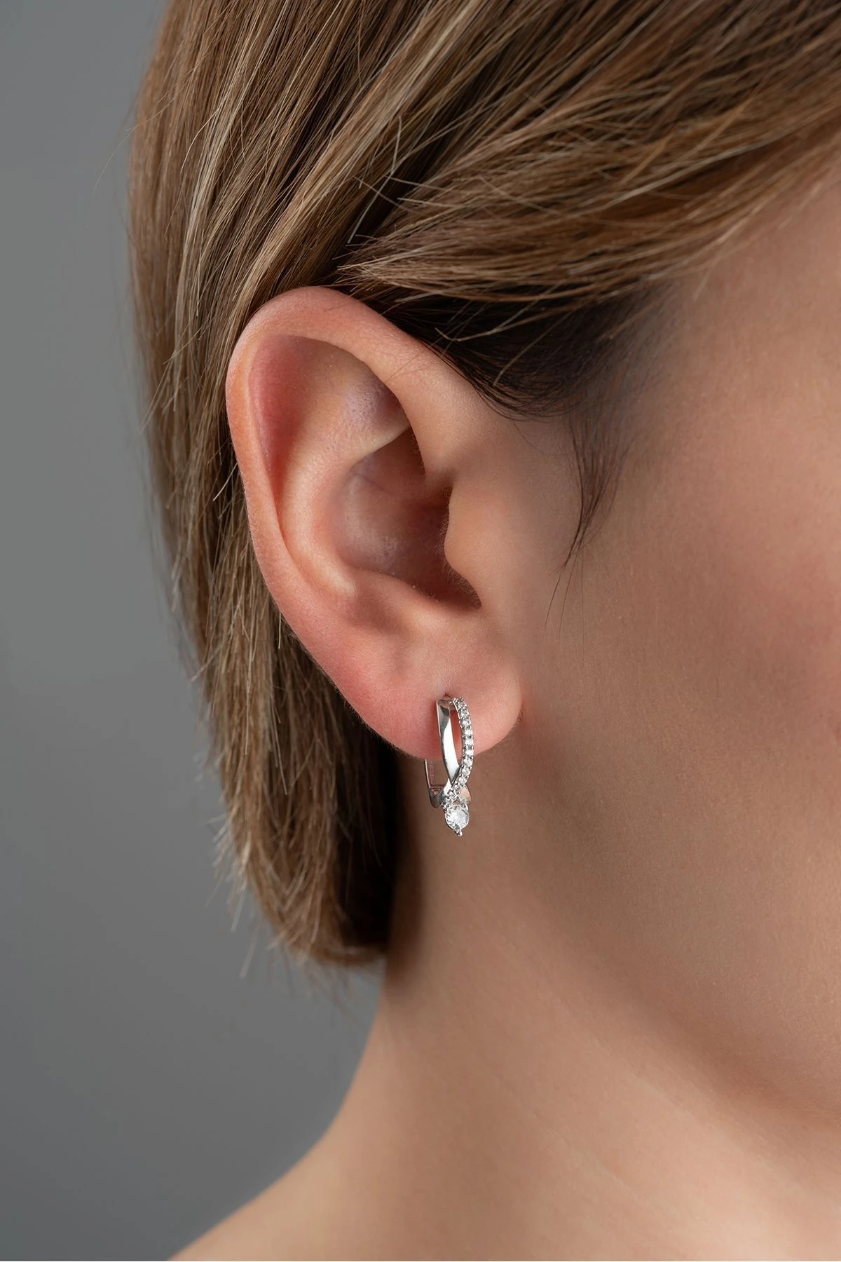 Gümüş Tektaş Örgü Model Küpe