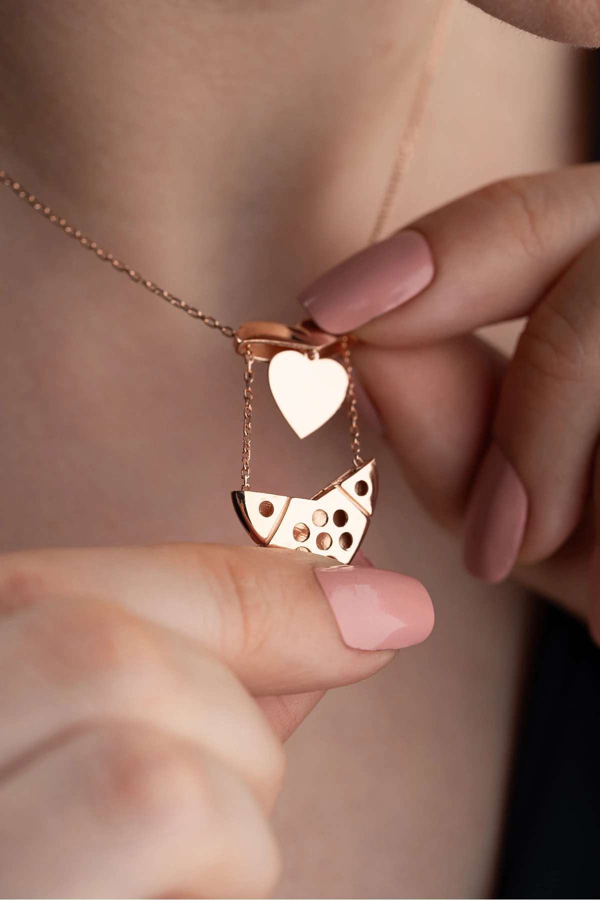 Gümüş İsim Yazılabilen Kalp Kolye