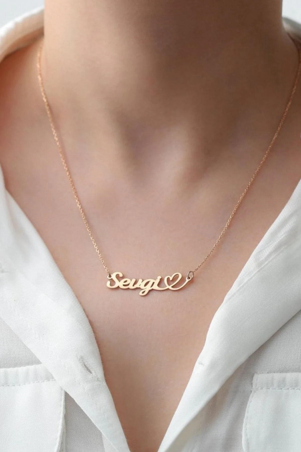 Gümüş Kişiye Özel Isimli Kalpli Kolye