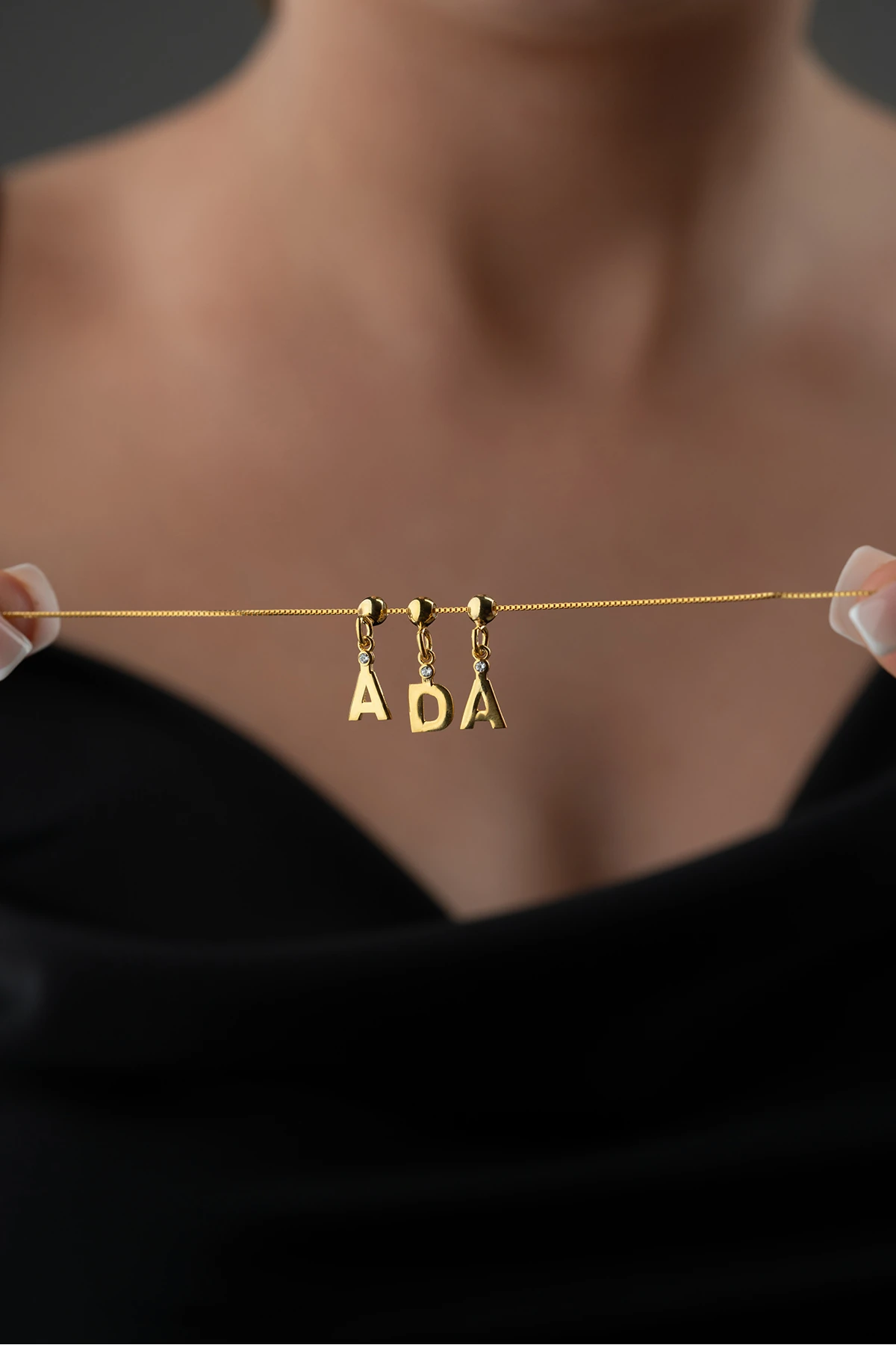 Gümüş Kişiye Özel Taşlı İsim Kolye