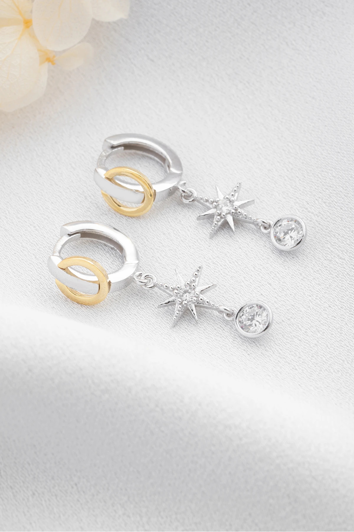 Gümüş Trend Yıldız Küpe