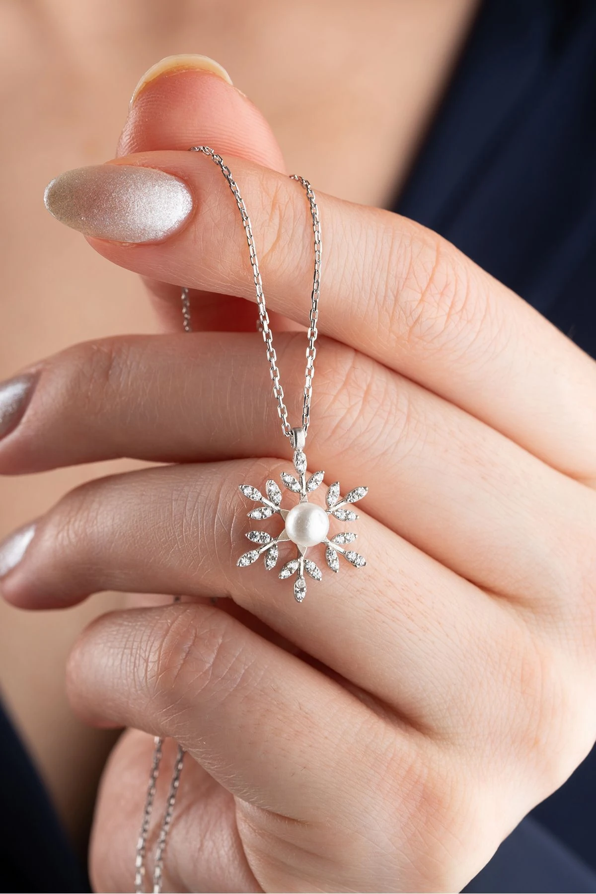 Gümüş İncili Kartanesi Kolye