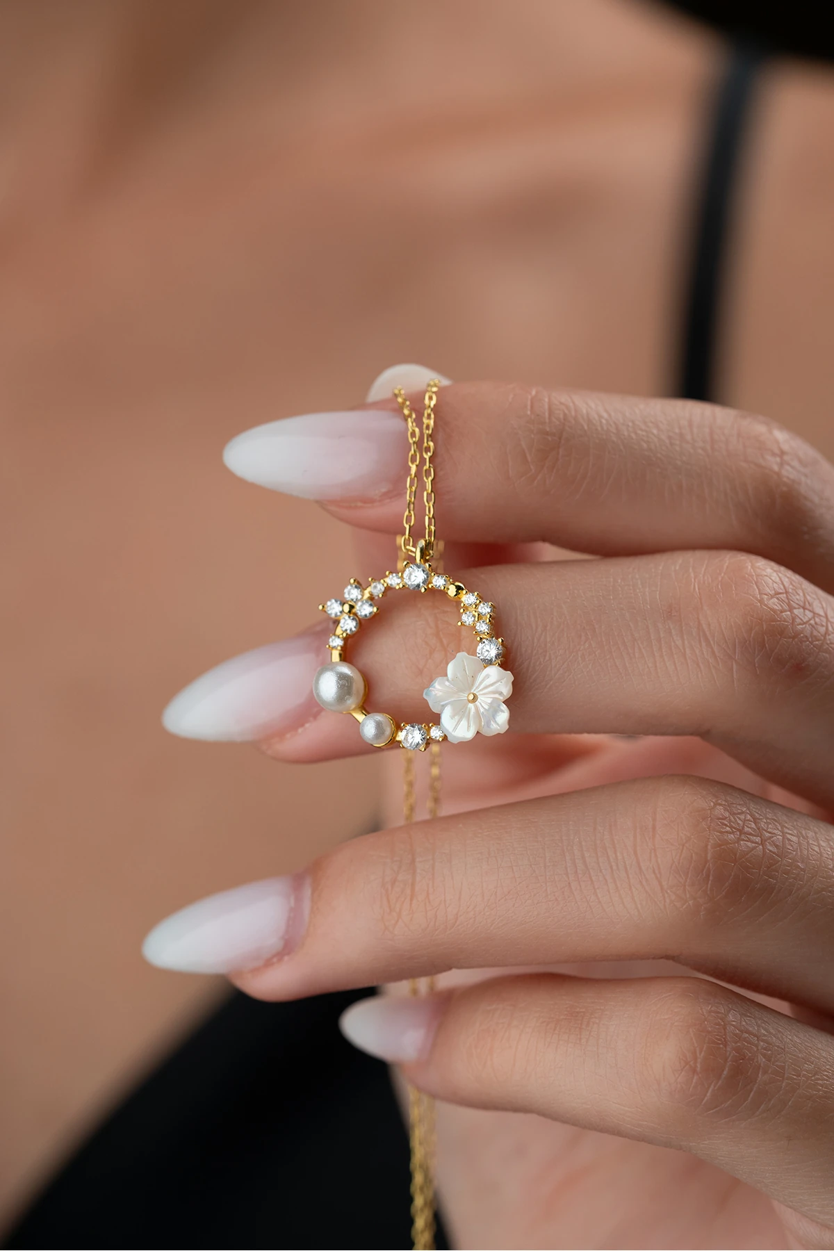 Gümüş Manolya Çiçeği Kolye