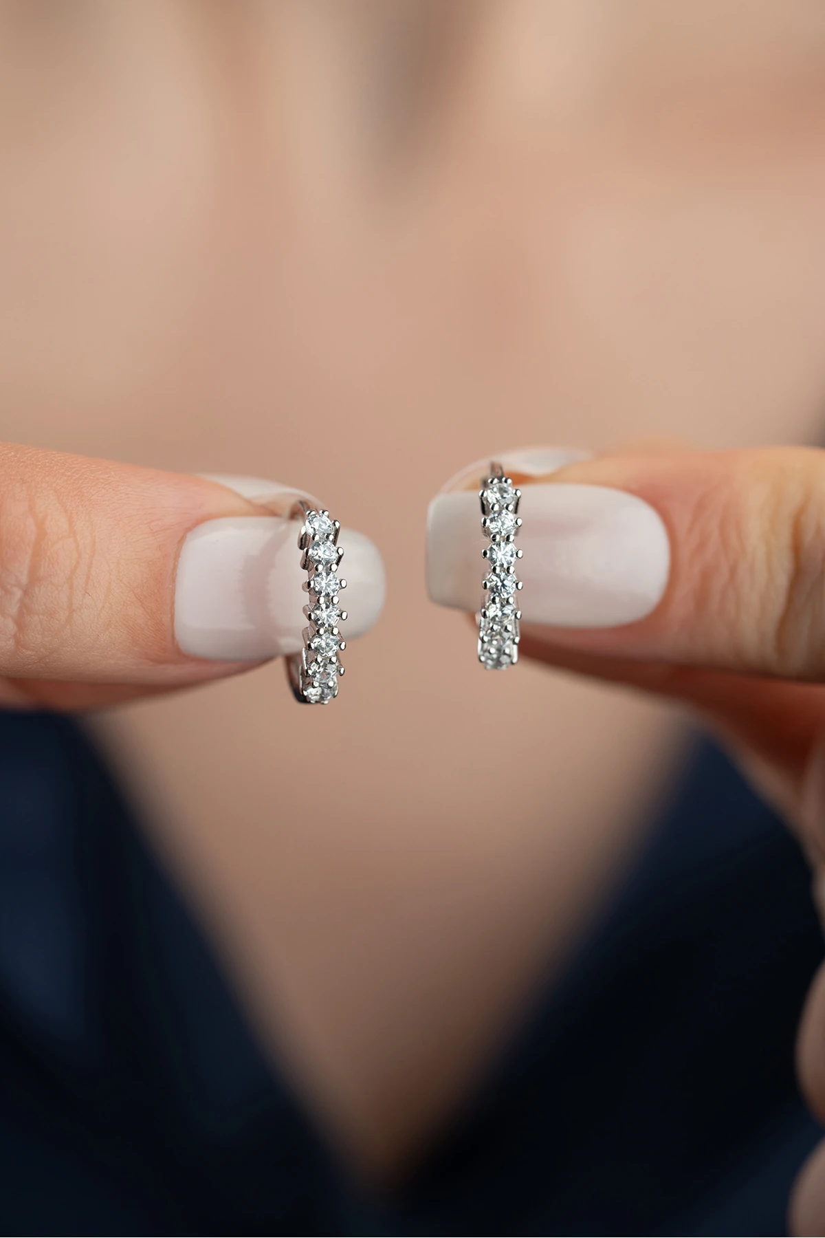 Gümüş Zirkon Taşlı Halka Küpe