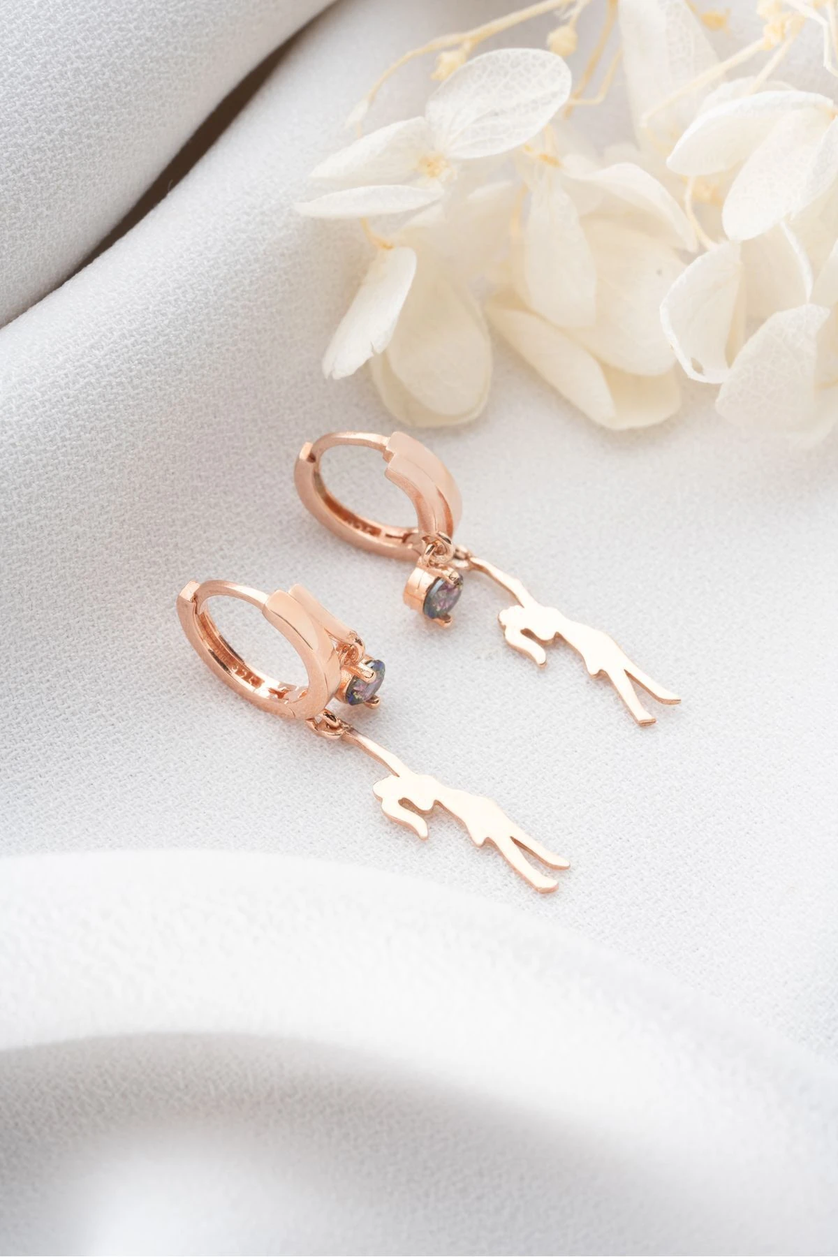 Gümüş Mistik Topazlı Küpe