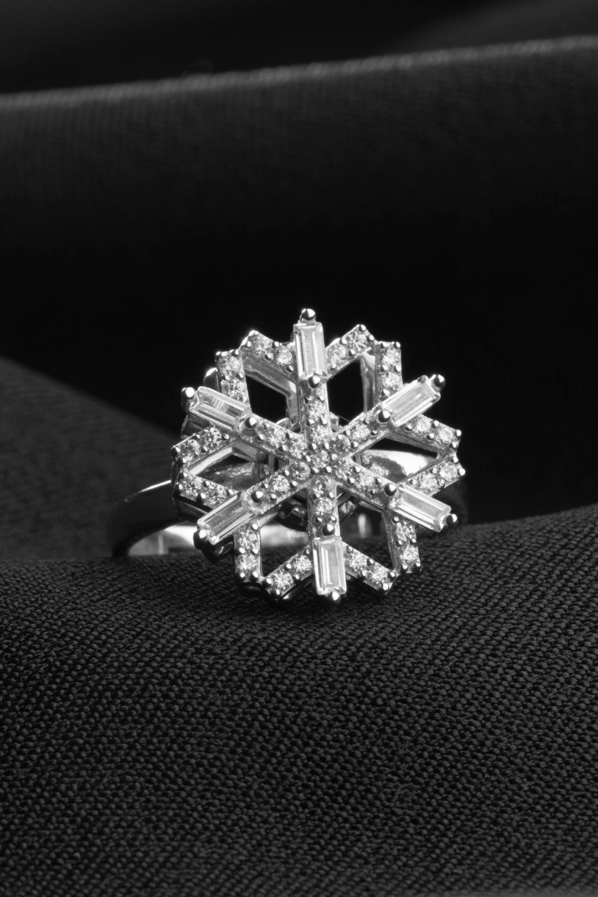 Dönen Kartanesi Gümüş Yüzük