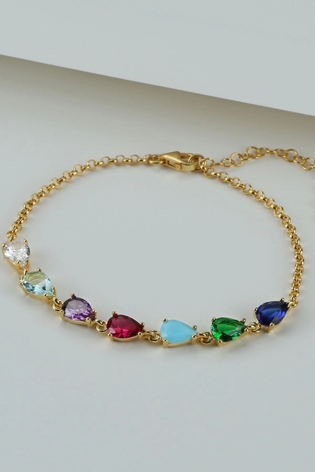 Gümüş Rengarek Taş Detaylı Şık Tasarım Bileklik