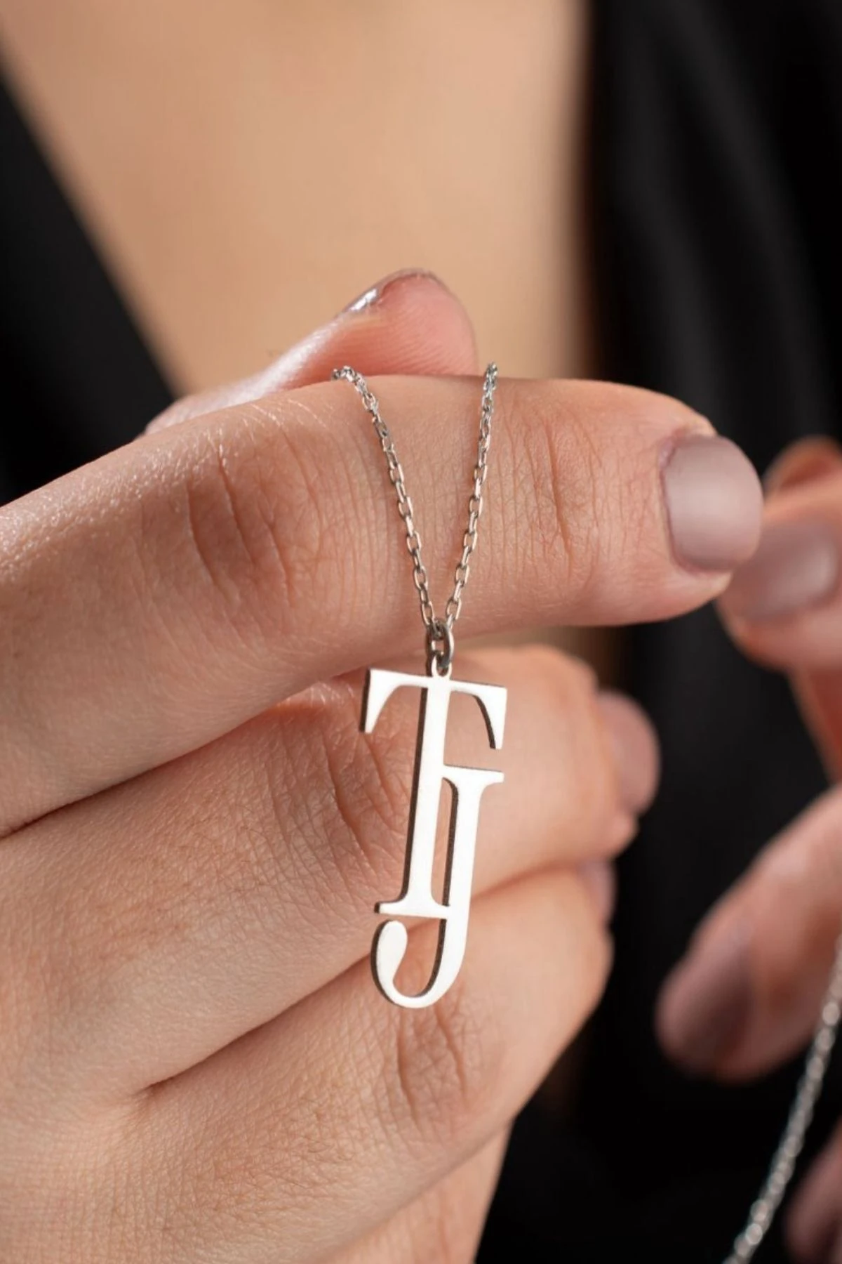 Gümüş Kişiye Özel Harfli Kolye