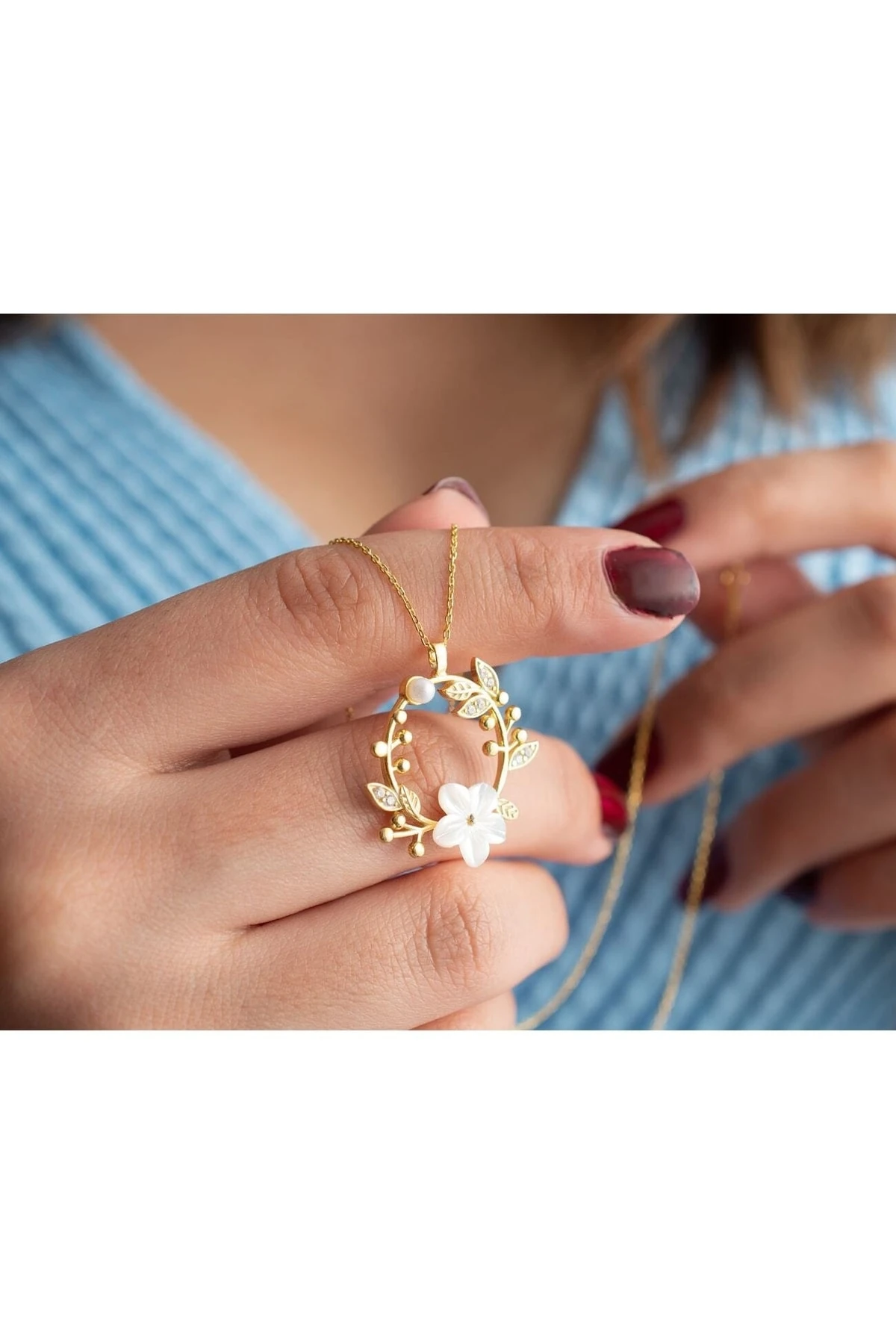 Gümüş Sedefli Gül Sarmaşık Halka Kolye