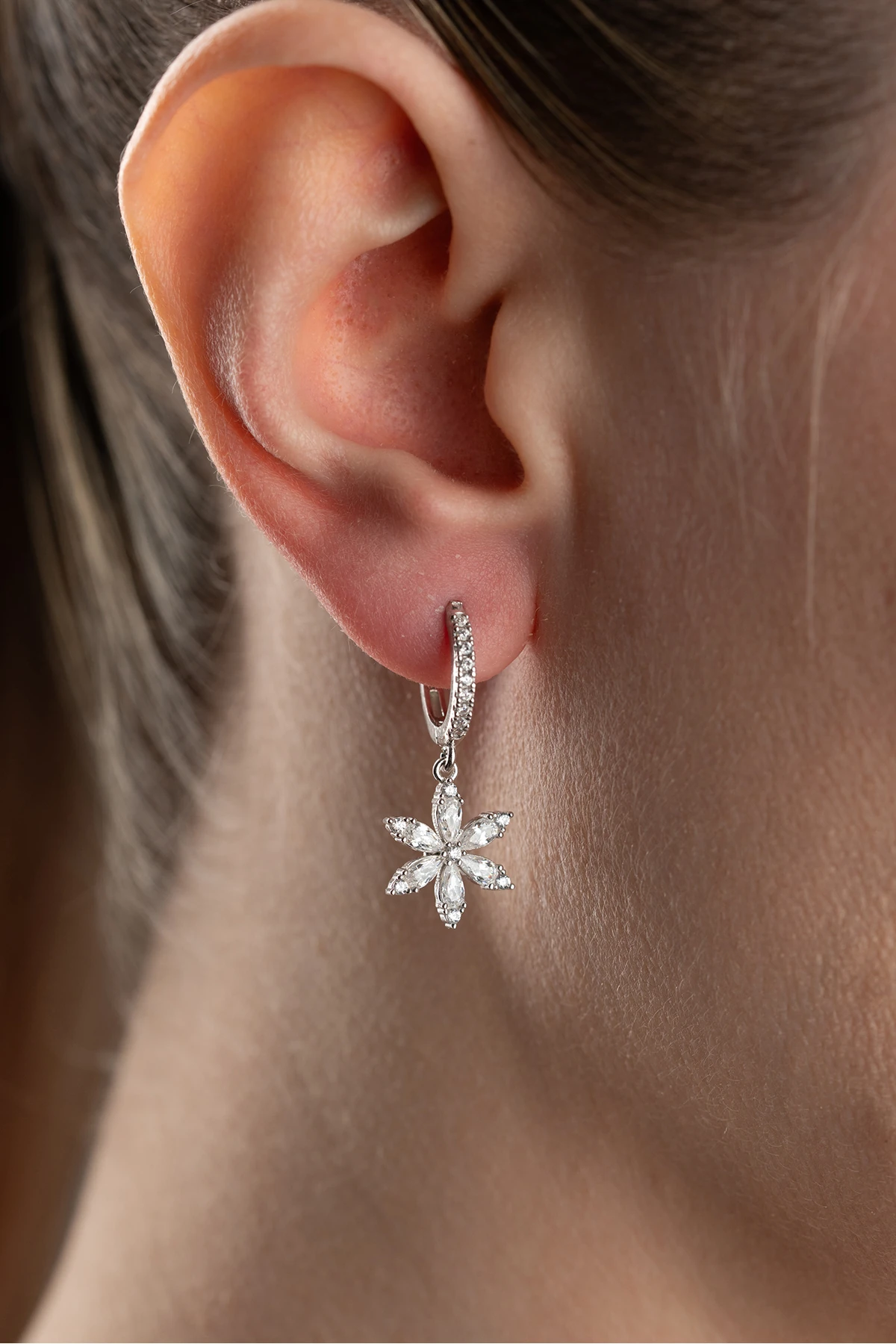 Gümüş Lotus Çiçeği Küpe