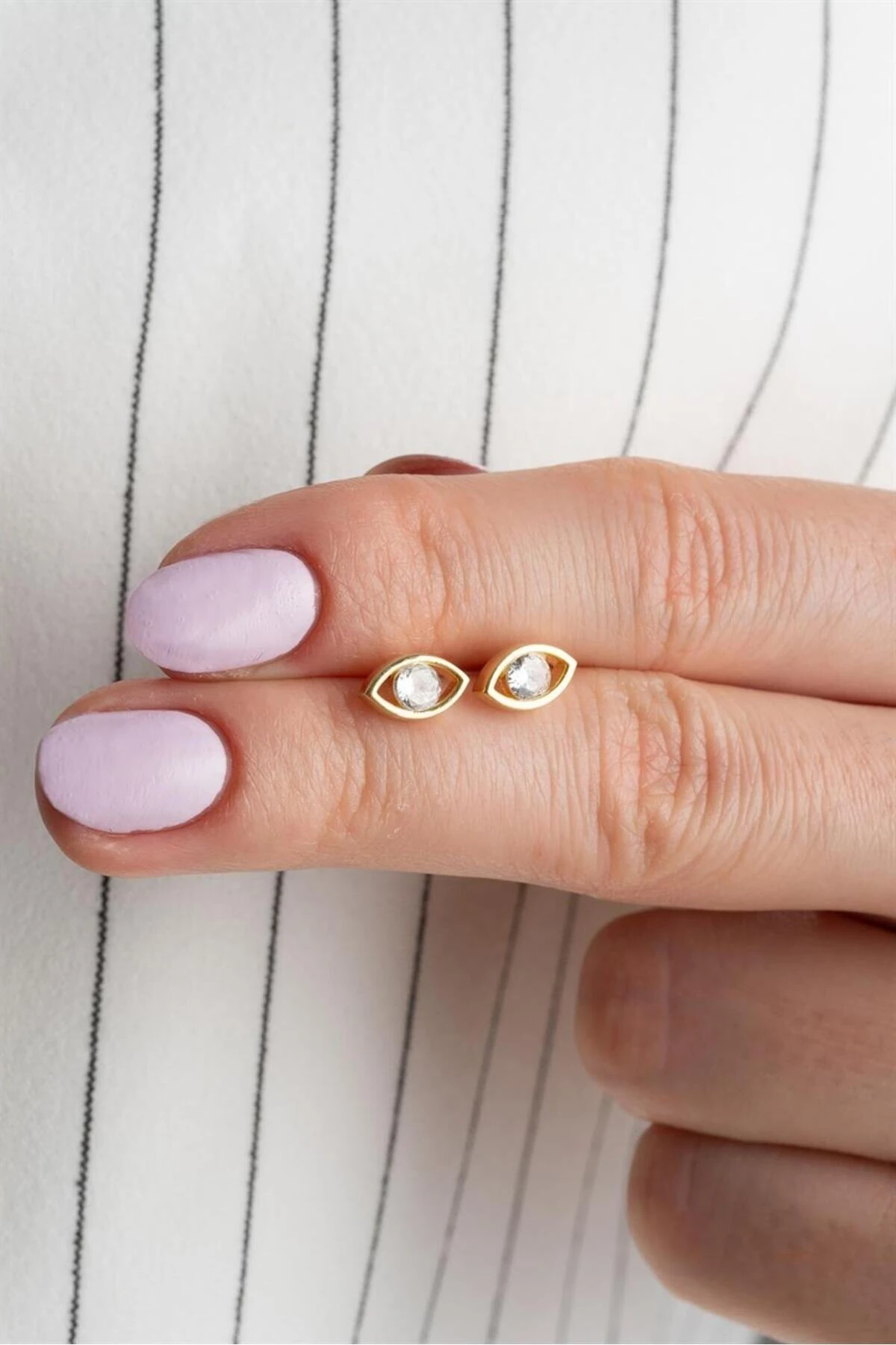 Gold Badem Göz Gümüş Küpe