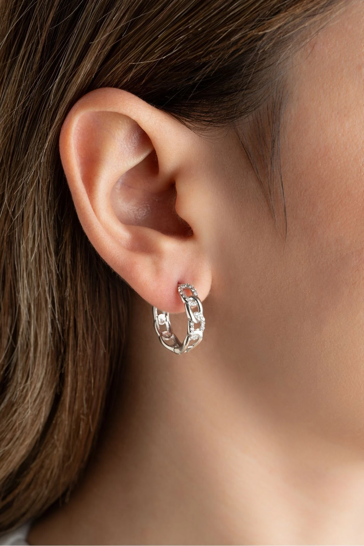 Gümüş Zirkon Taşlı Örgü Halka Küpe