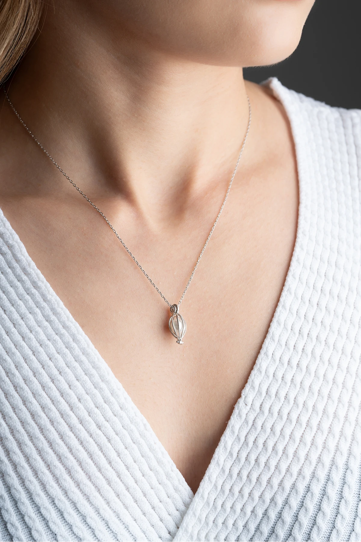 Gümüş İncili Balon Kolye