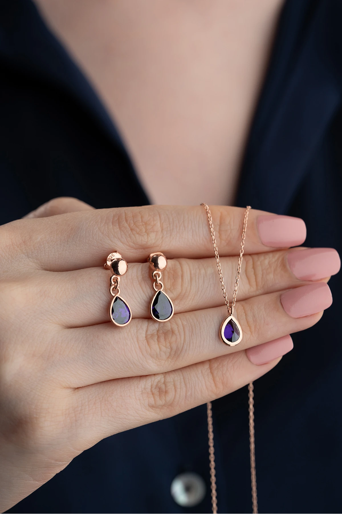 Gümüş Amatis Taşlı Damla Takı Seti