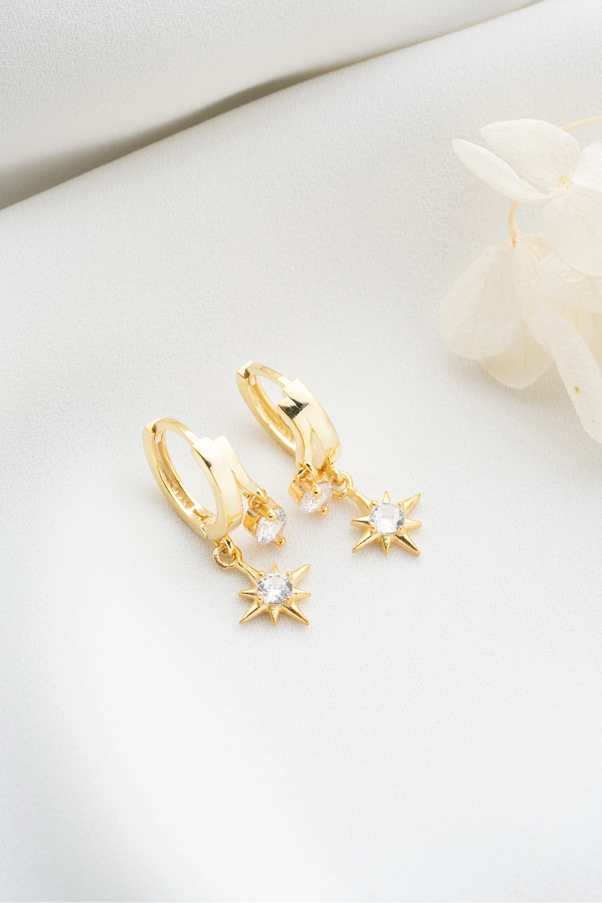 Gümüş Çift Kutup Yıldızı Taşlı Küpe