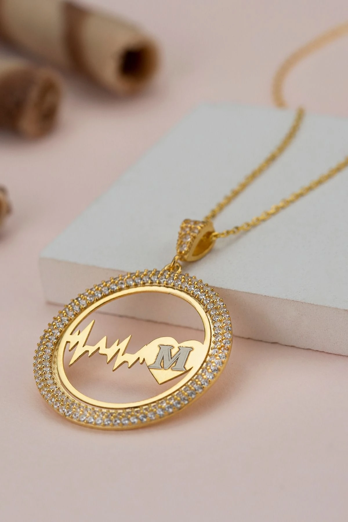 Gümüş Harfli Kalp Ritim Kolye