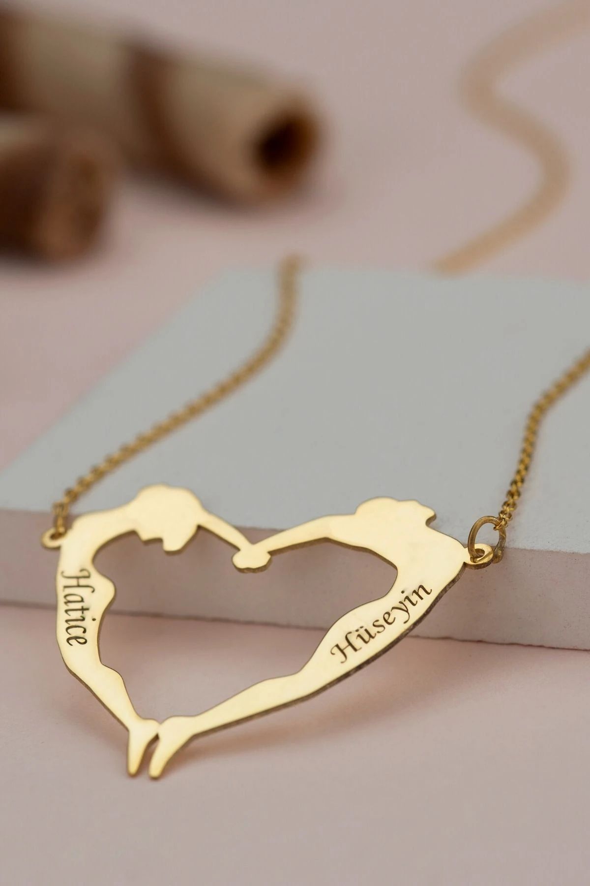 Gümüş Isimli Tek Vücut Kalp Kolye