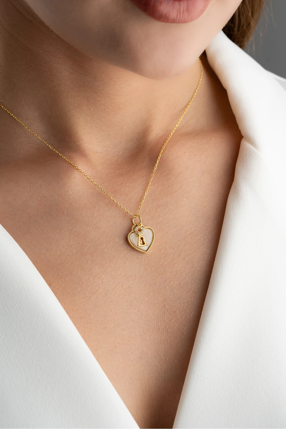 Gümüş Kilit Kalp Kolye