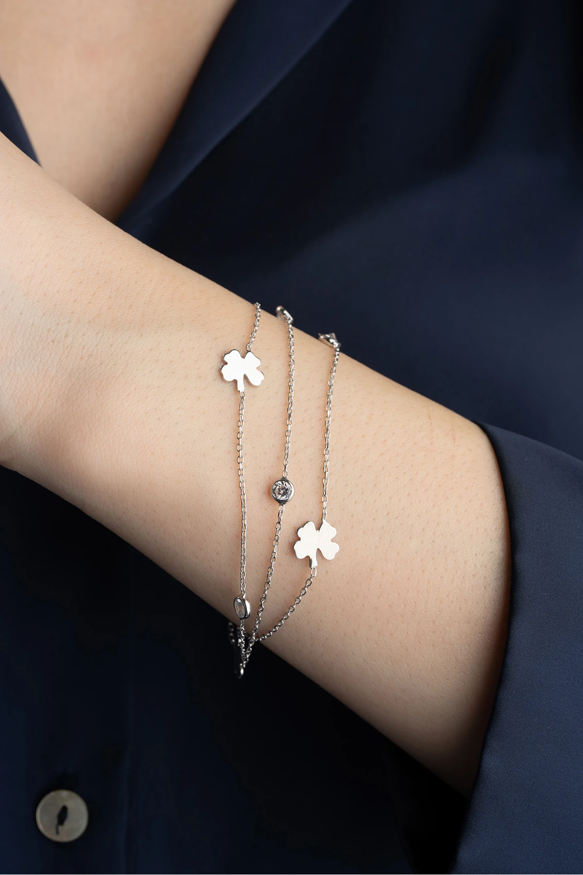 Gümüş 3 Sıra Yoncalı Taşlı Bileklik