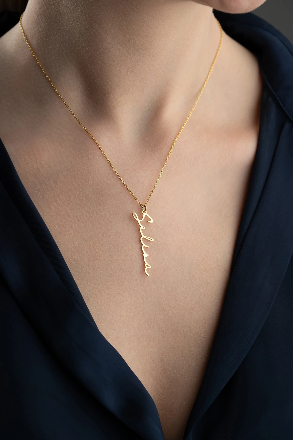 Gümüş Kişiye Özel İsimli Kolye