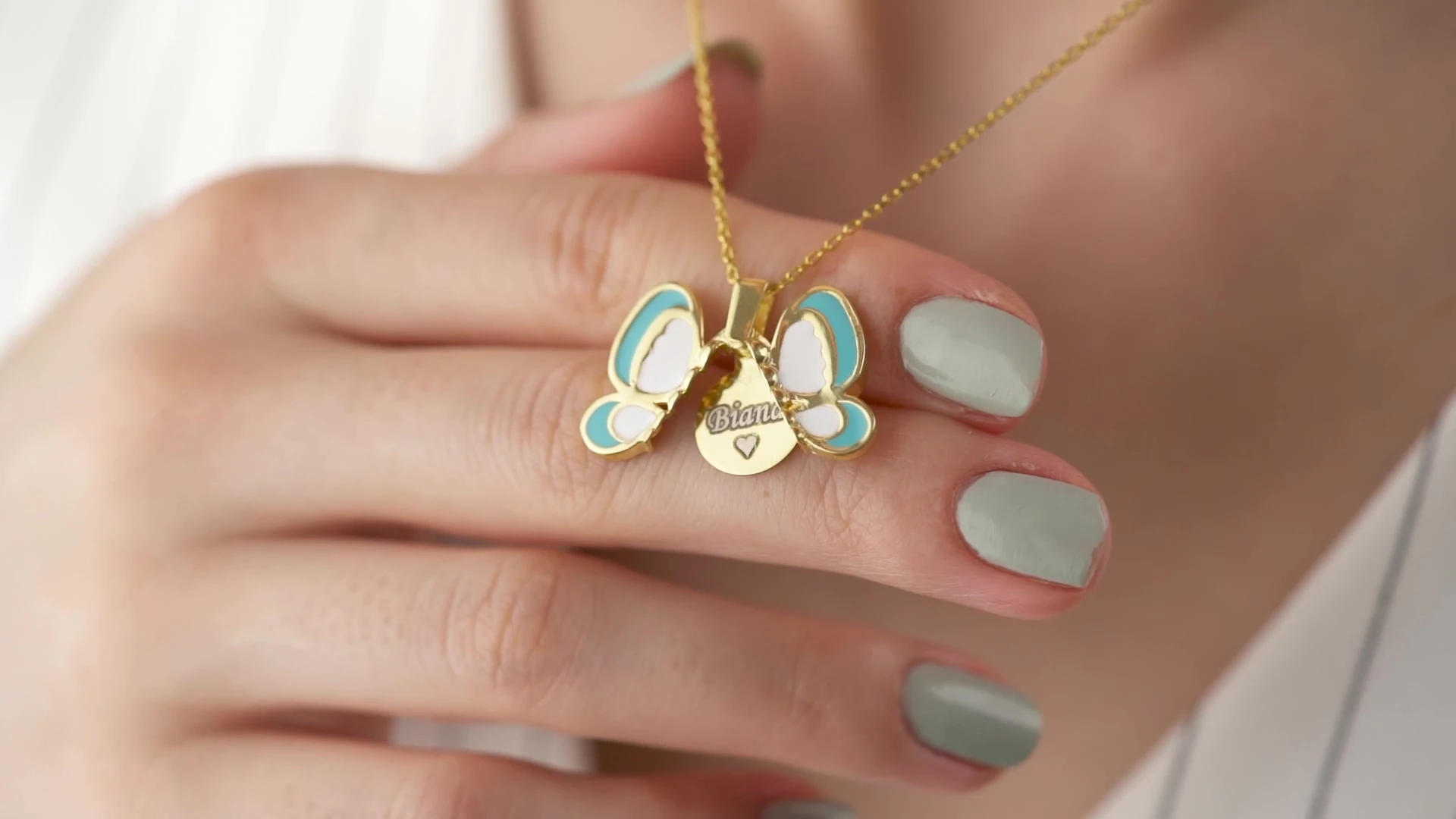 Gümüş Mineli Açılabilen İsimi Kelebek Kolye