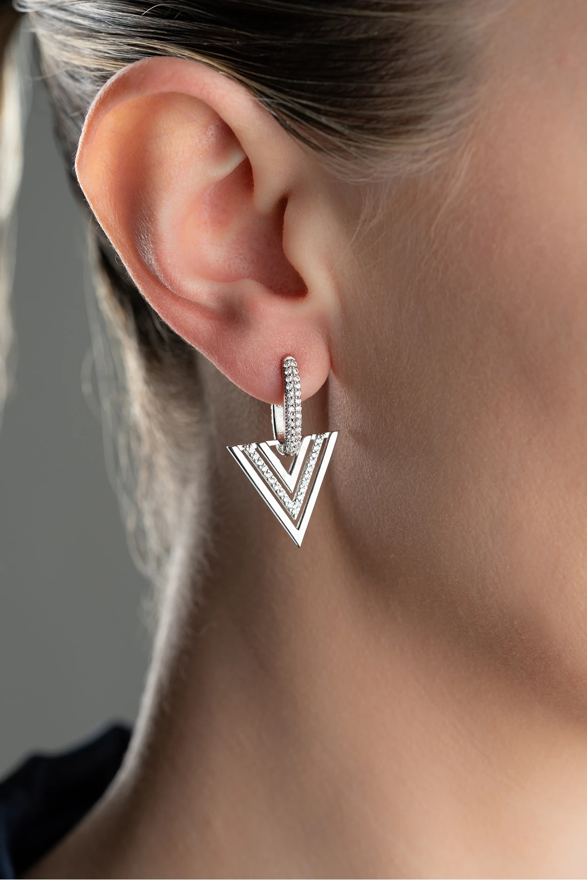 Gümüş Trend Model Küpe