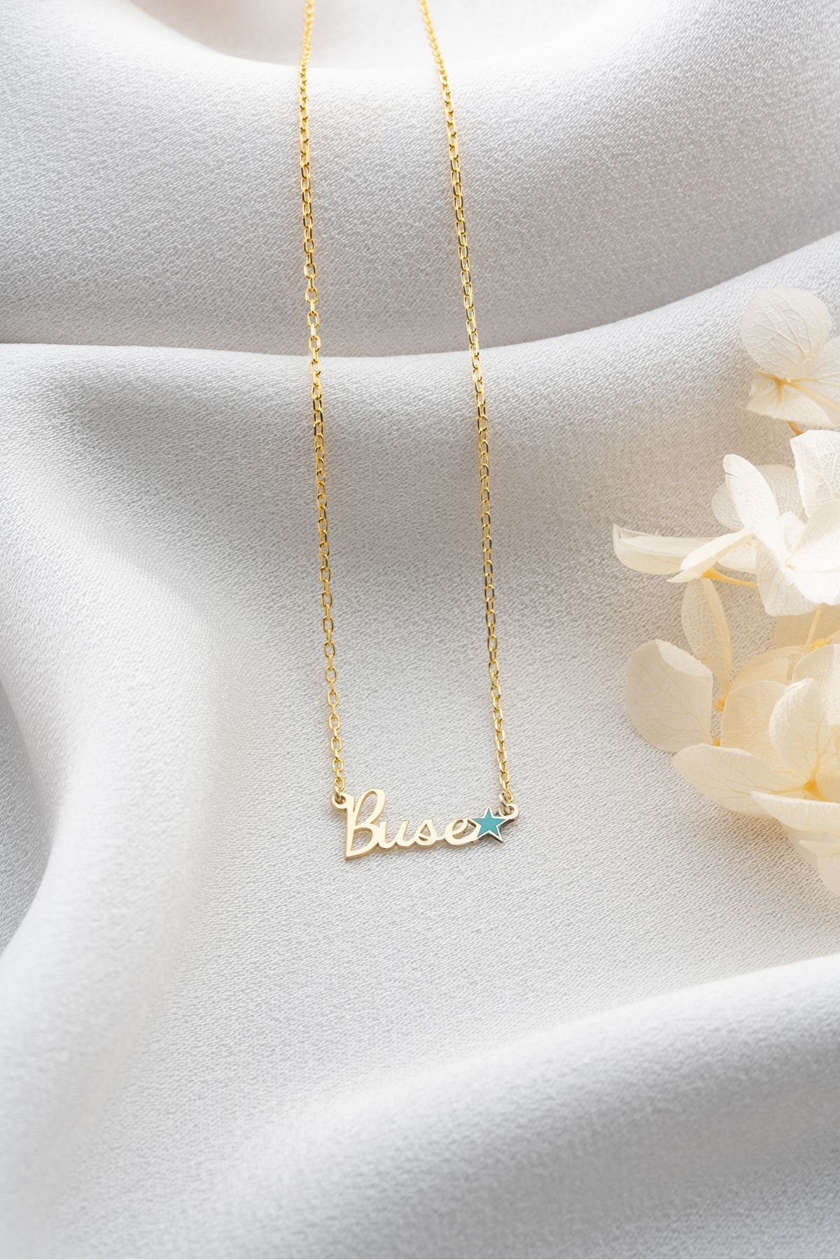 Gümüş İsimli Yıldız Kolye