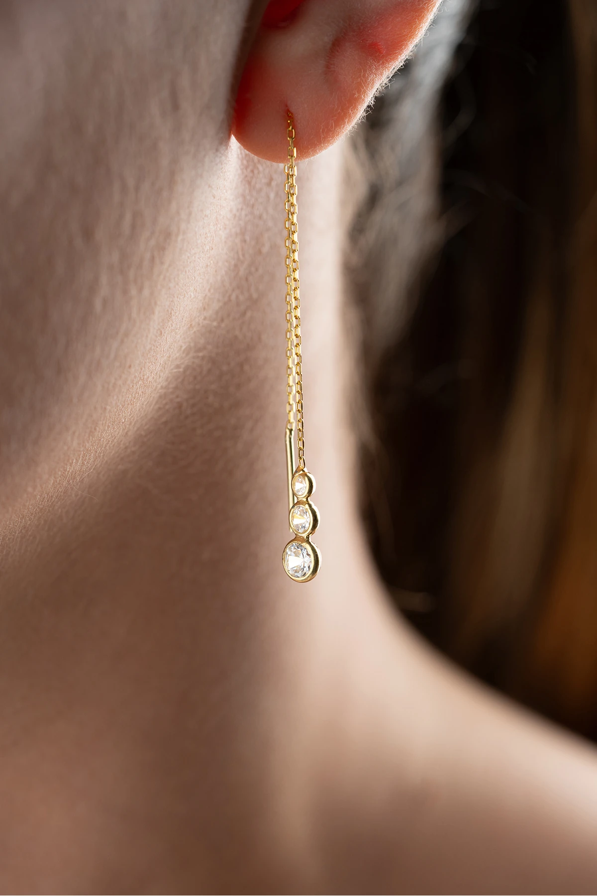 Gümüş Sıra Taşlı Zincir Küpe