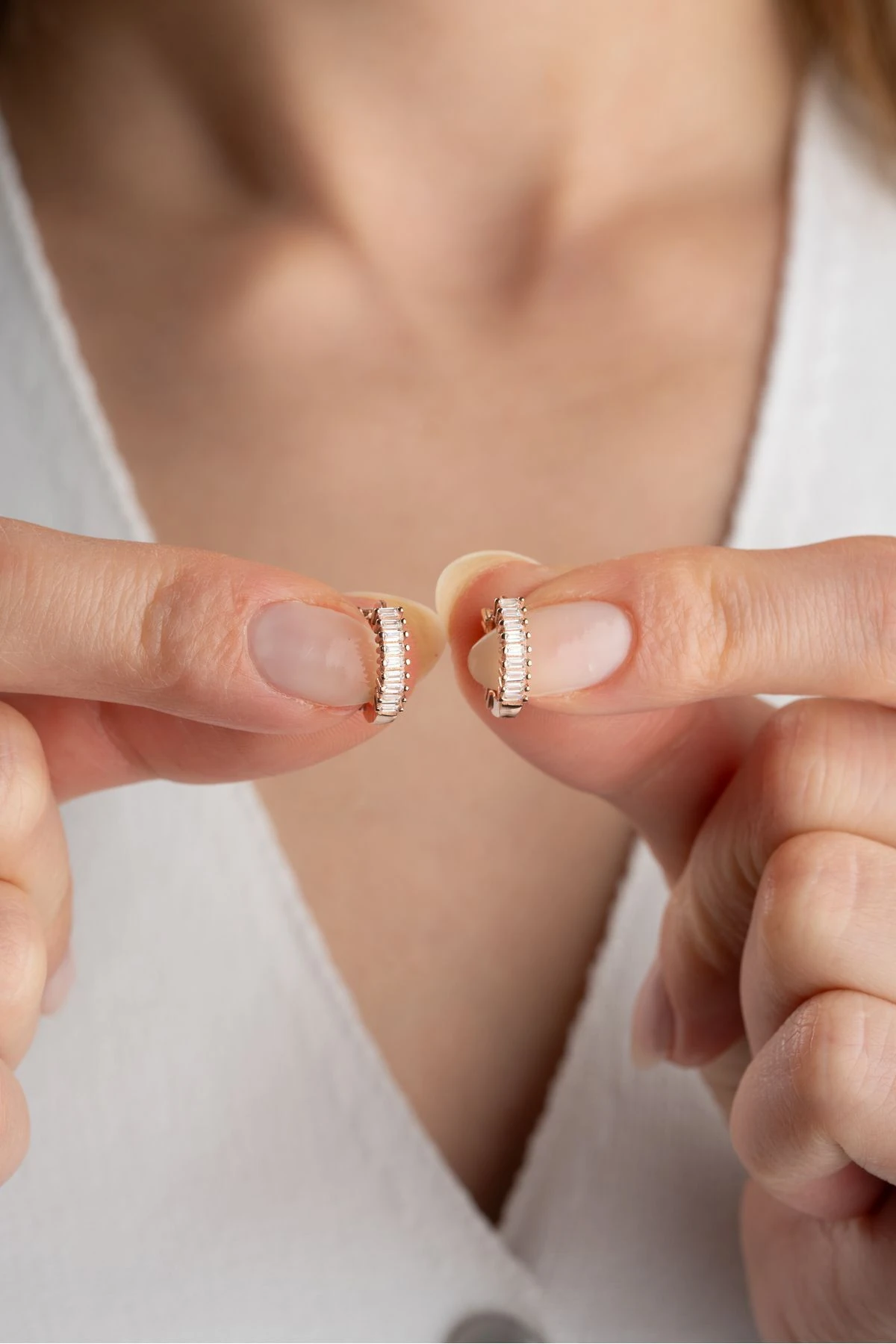 Gümüş Küçük Boy Baget Taşlı Halka Küpe