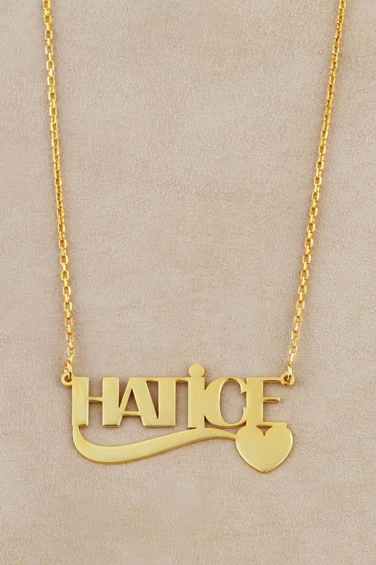 Gümüş Kalpli Isimli Kolye