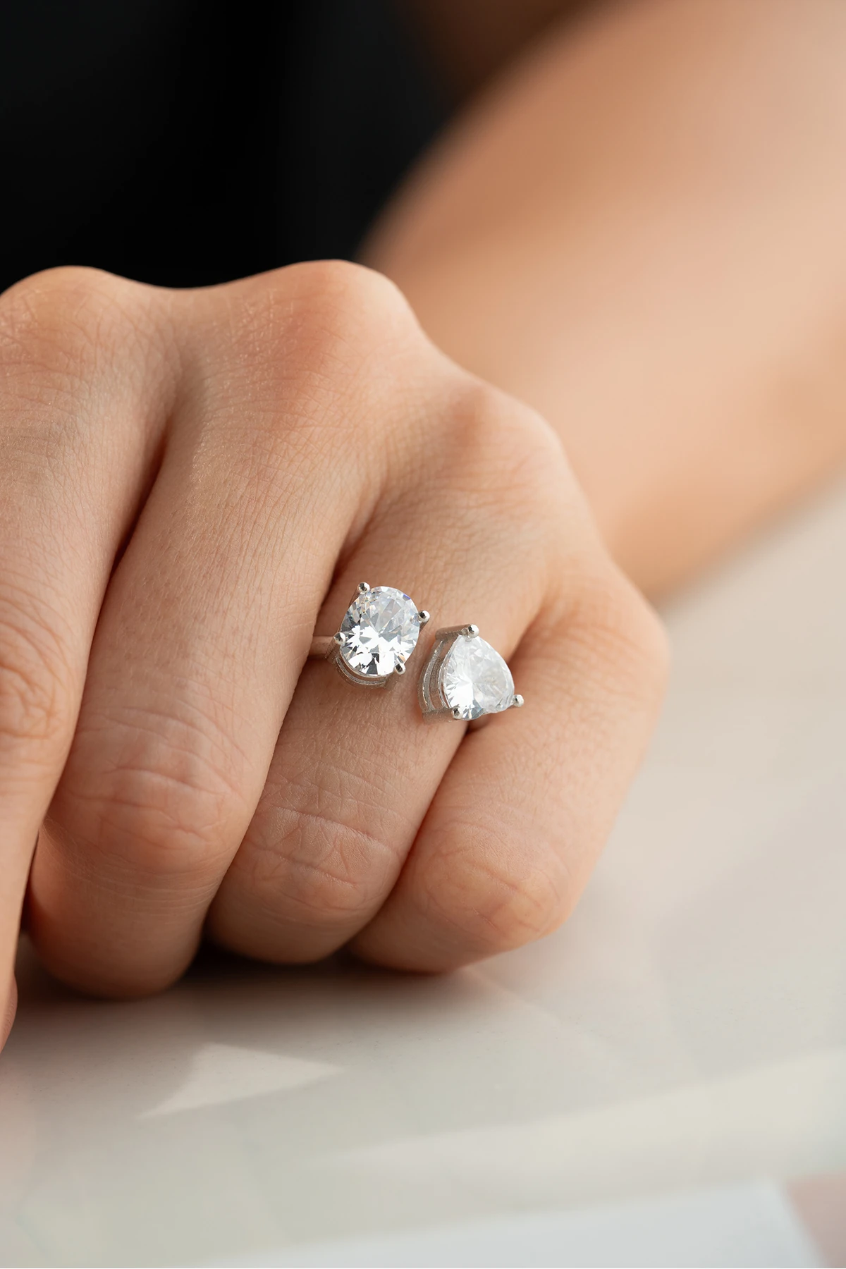 Gümüş Taşlı Model Yüzük