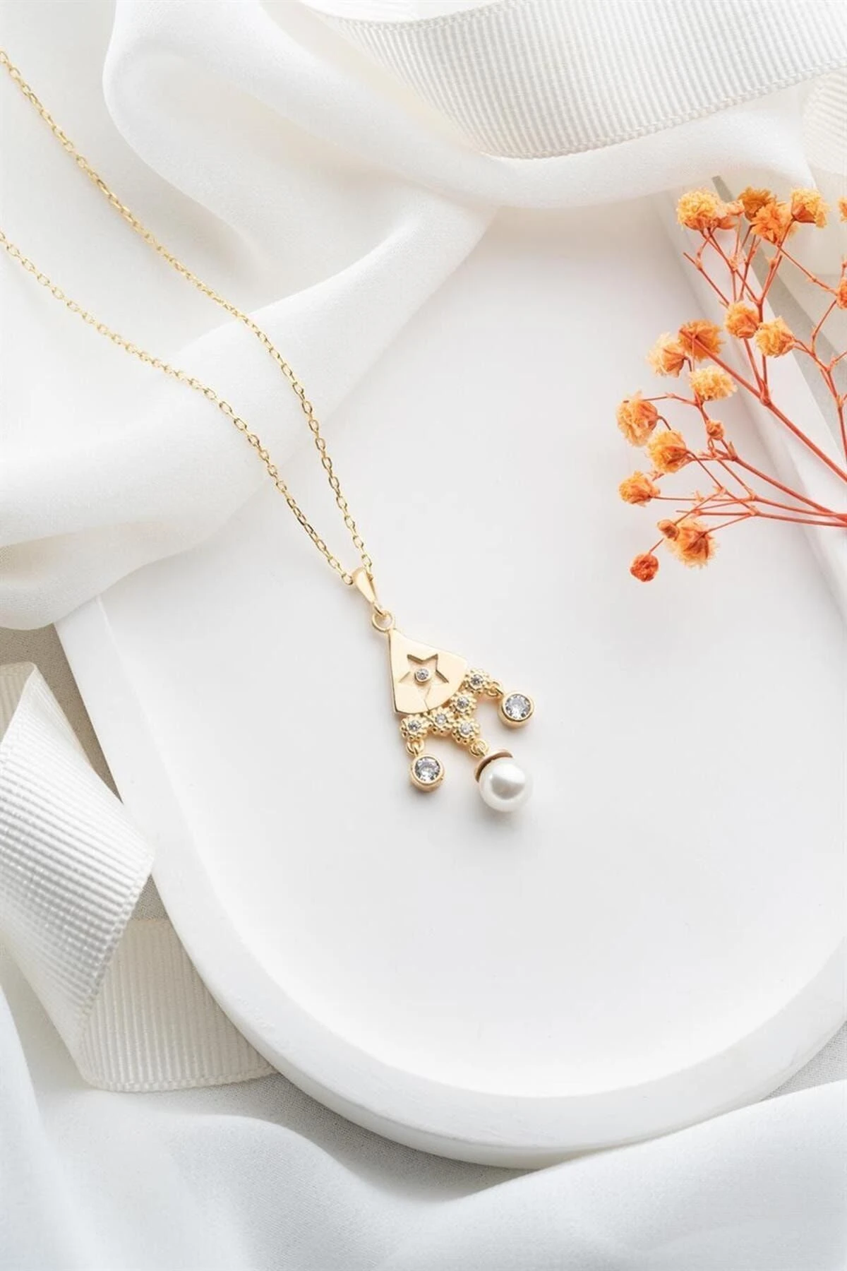 Gold Sallantılı İnci Gümüş Kolye