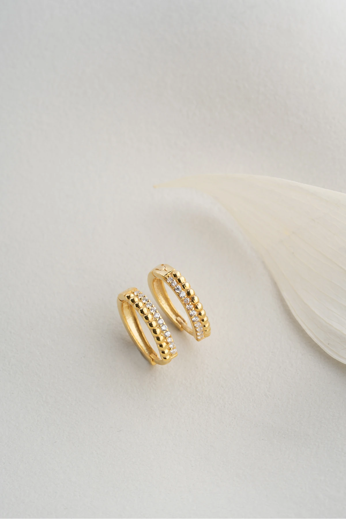 Gümüş Zirkon Taşlı Halka Küpe