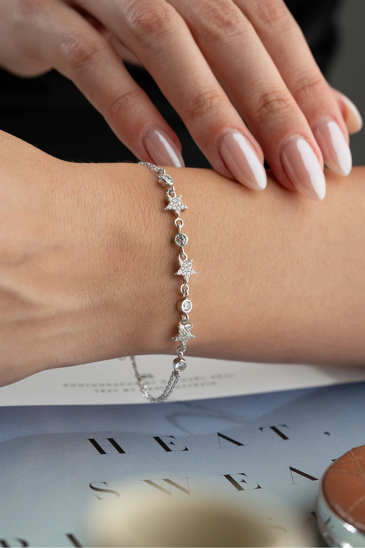 Gümüş Yıldızlı Bileklik