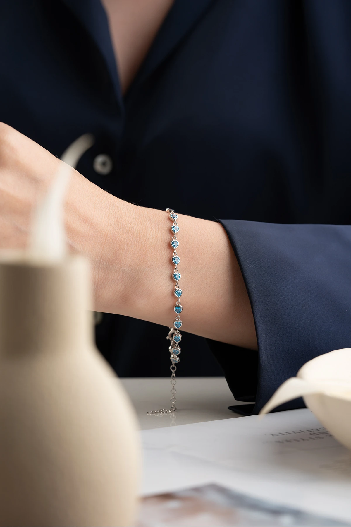 Gümüş Kalpli Aqua Su Yolu Bileklik