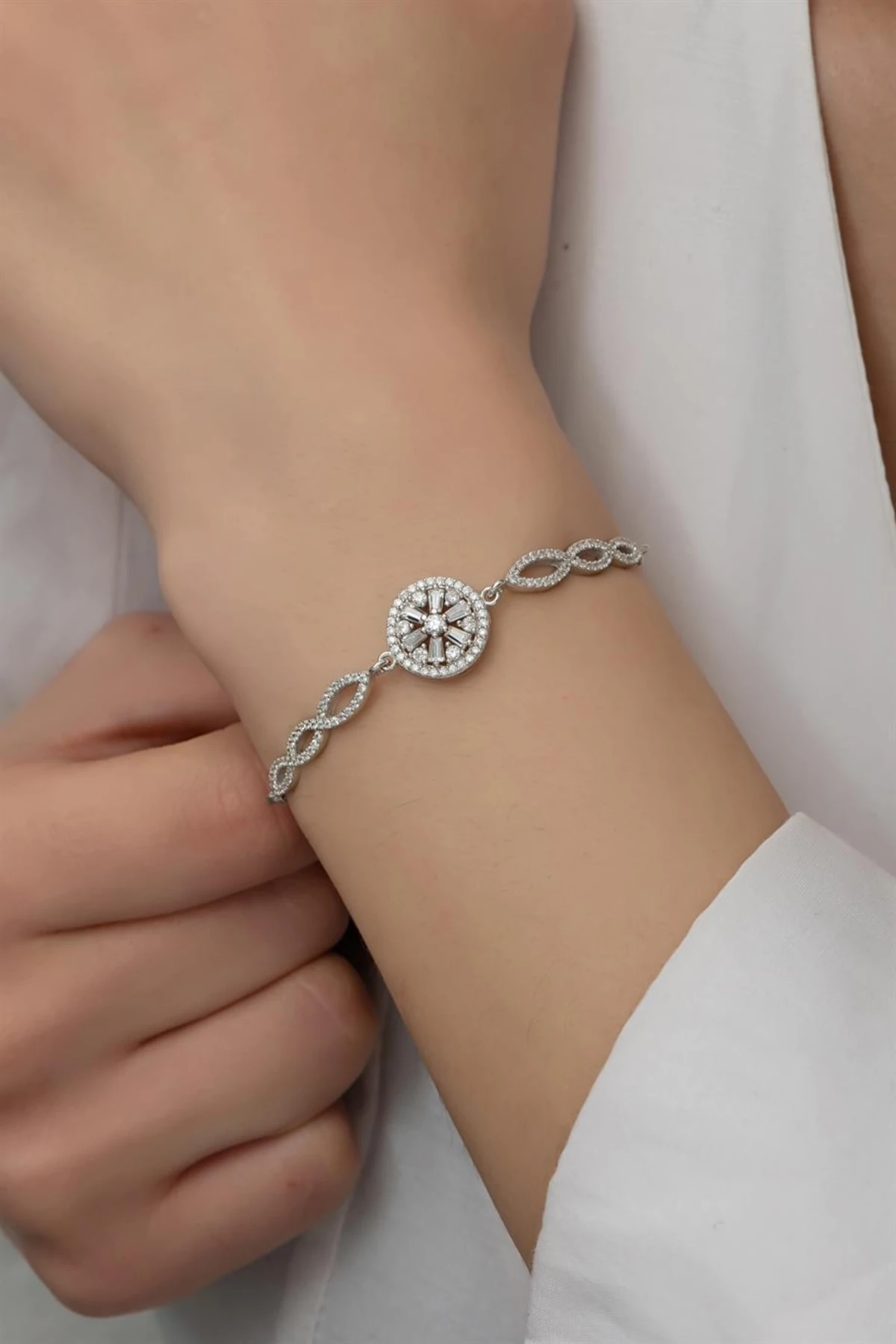 Gümüş Baget Taşlı Bileklik