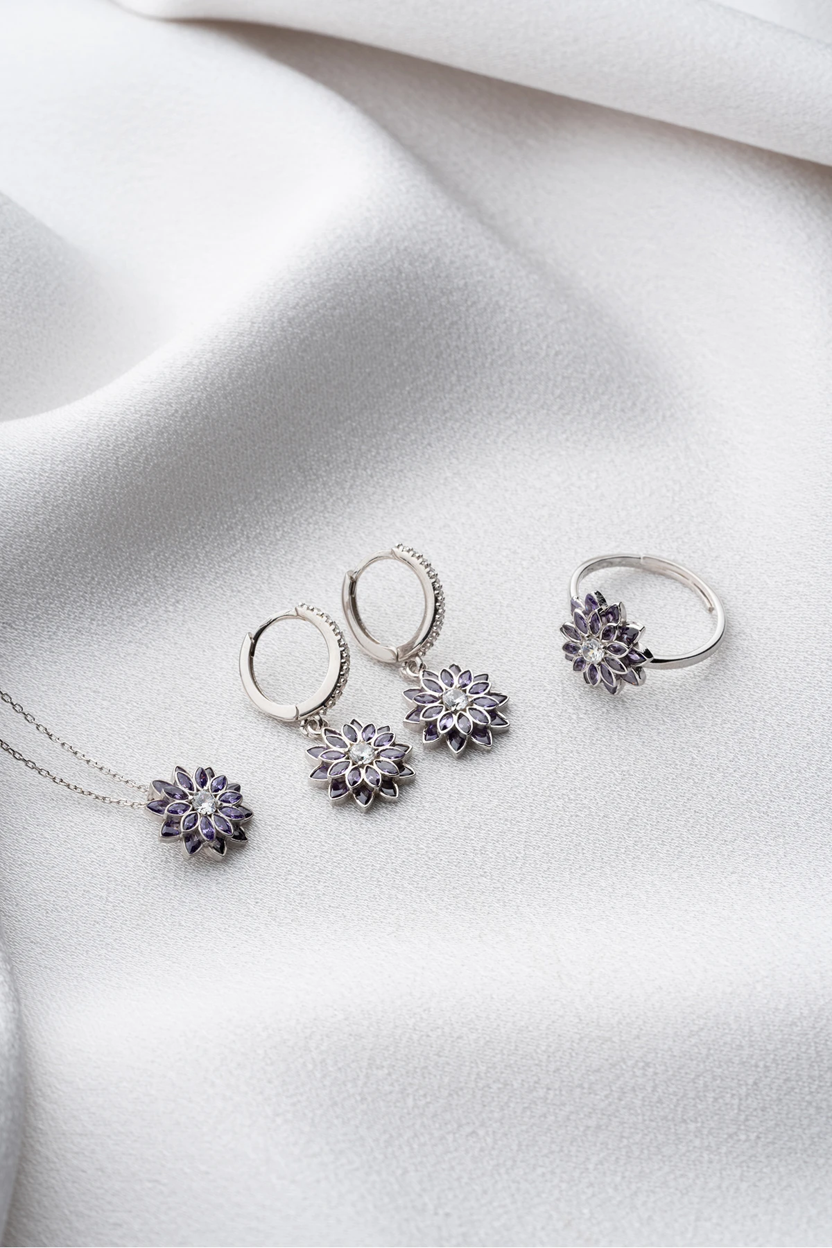Gümüş Mor Taşlı Lotus Takı (Kolye-Küpe-Yüzük) Seti