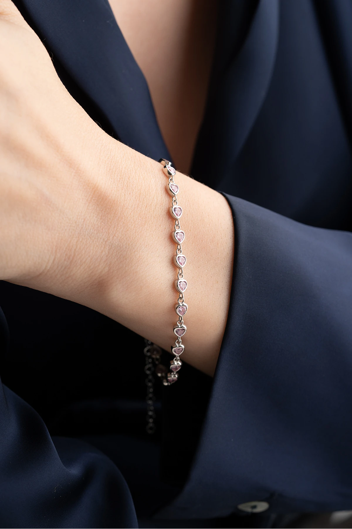 Gümüş Kalpli Pembe Su Yolu Bileklik