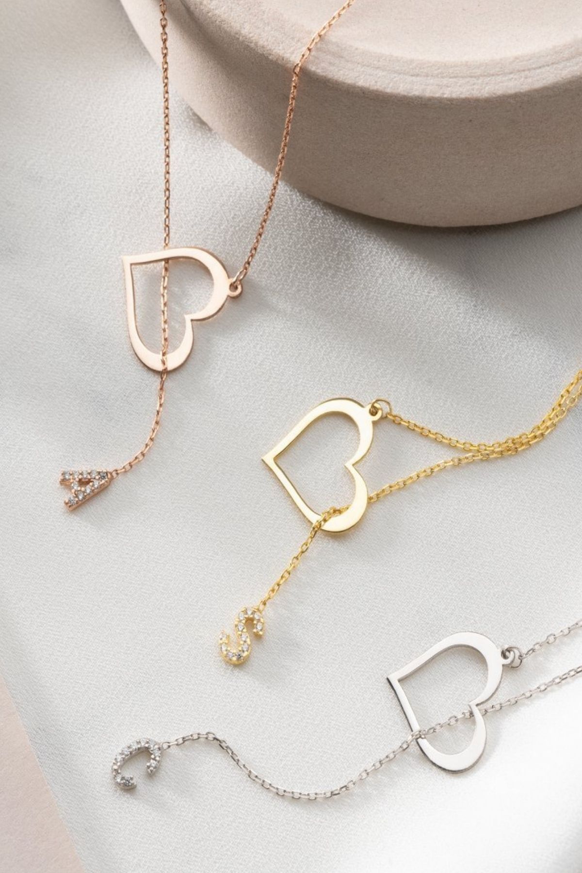 Gümüş Kişiye Özel Harfli Kalp Kolye