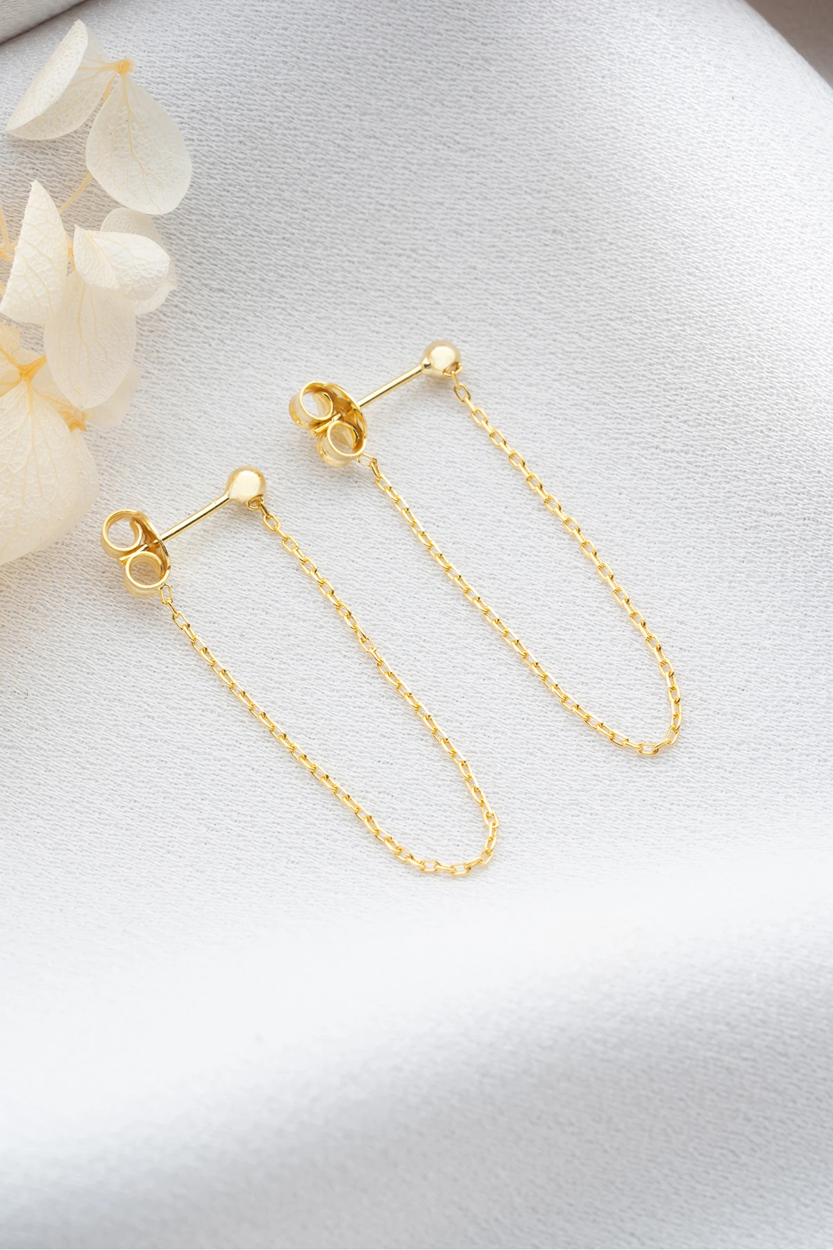 Gümüş Zincirli Top Küpe