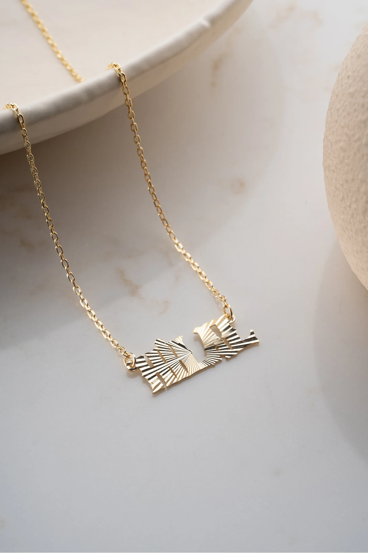 Gümüş Kişiye Özel İsimli Kolye