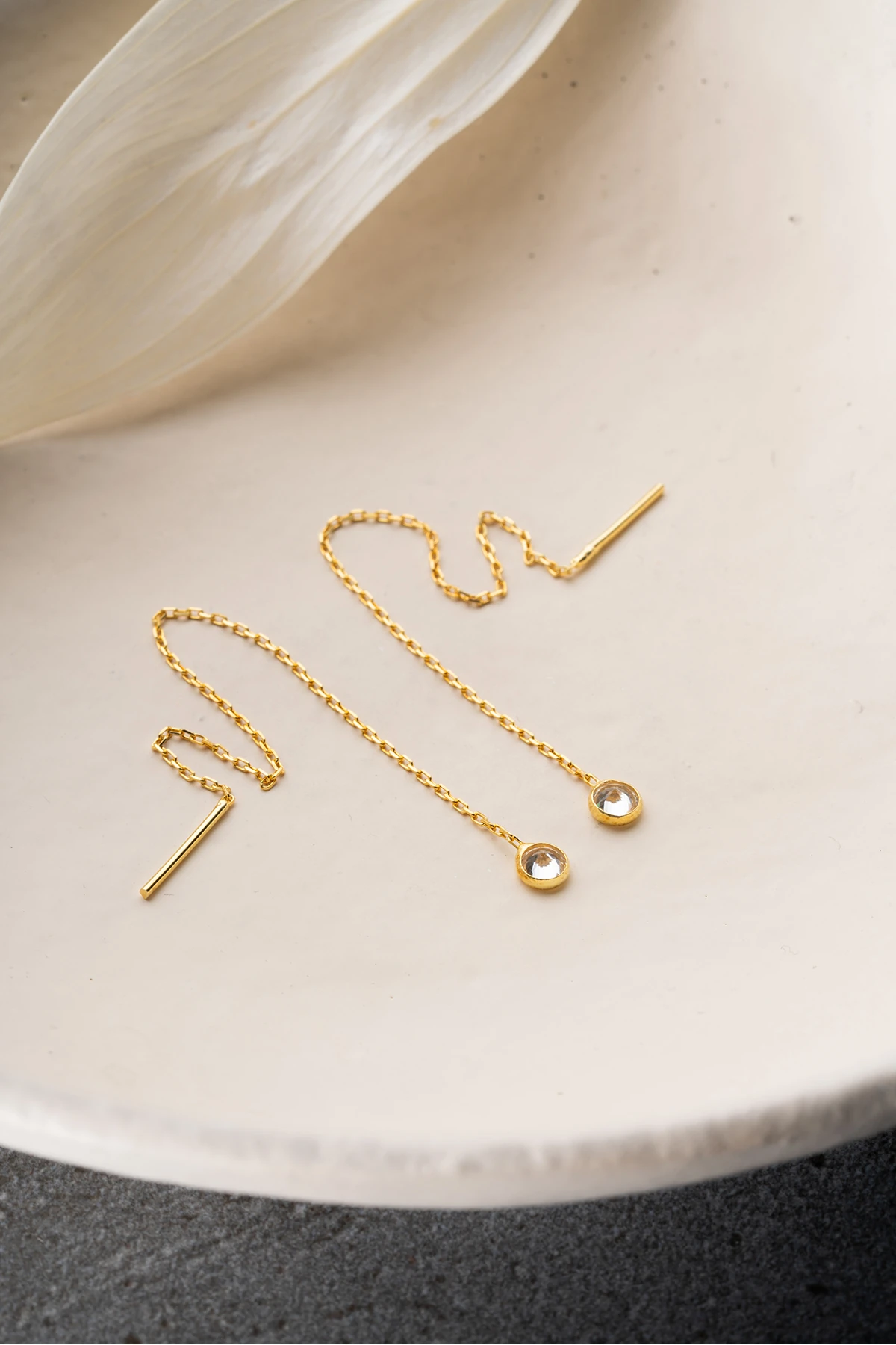 Gümüş Tek Taş Zincir Küpe