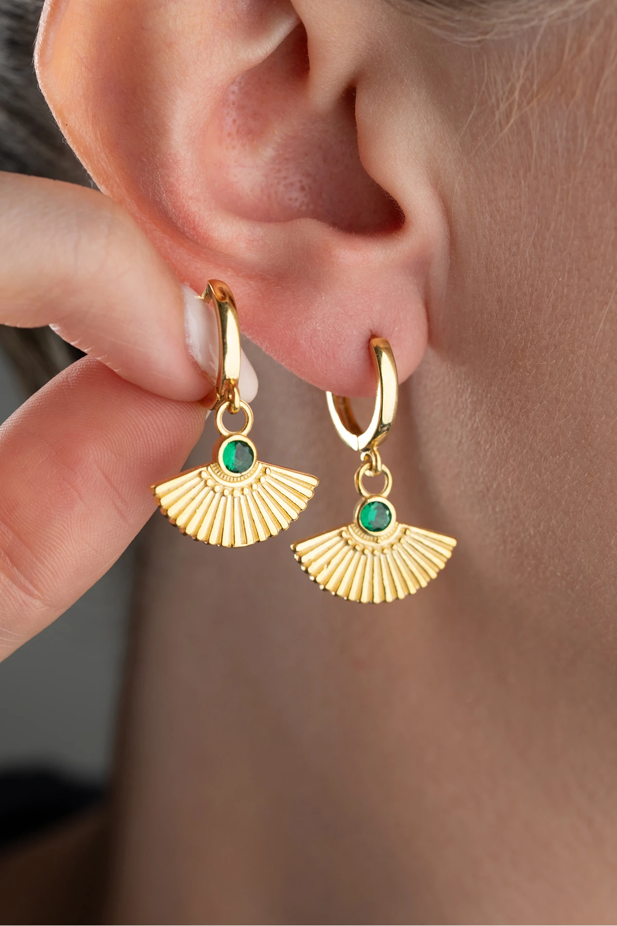 Gümüş Trend Model Küpesi