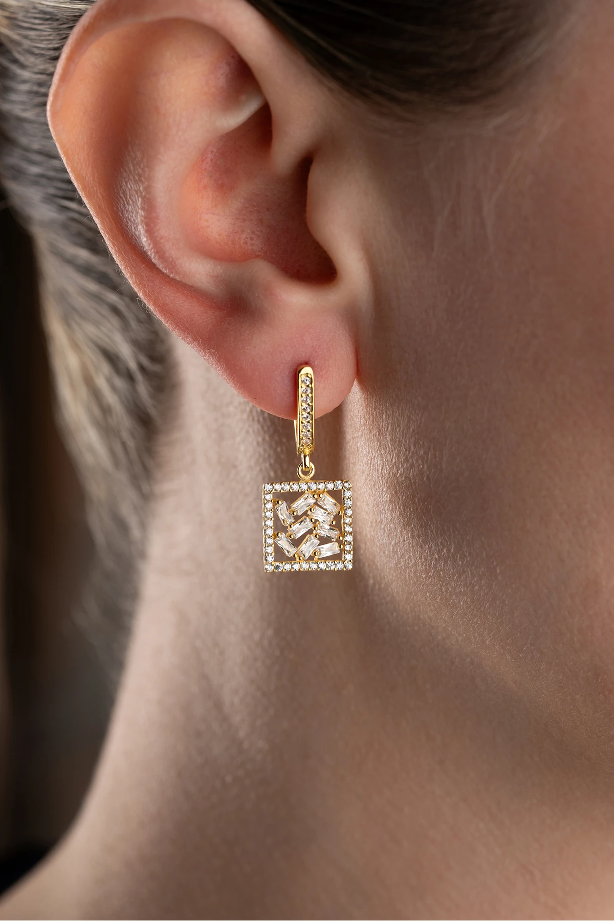 Gümüş Baget Taşlı Küpe