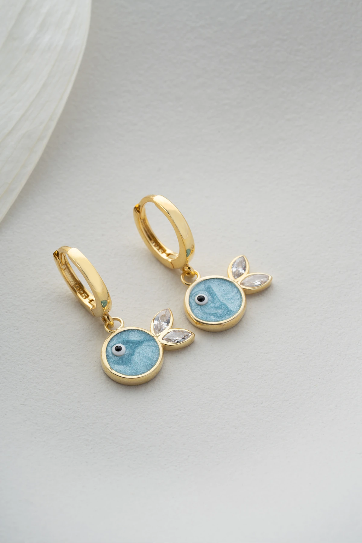 Gümüş Mavi Mineli Balık Küpe